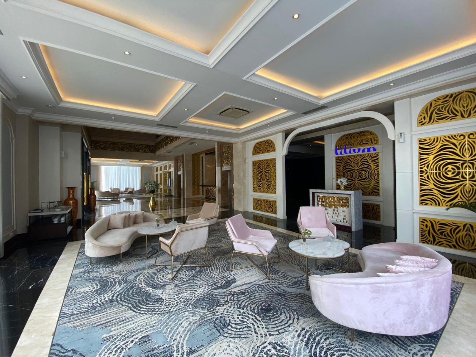 The Grantage Hotel & Sky Lounge Serpong Extérieur photo