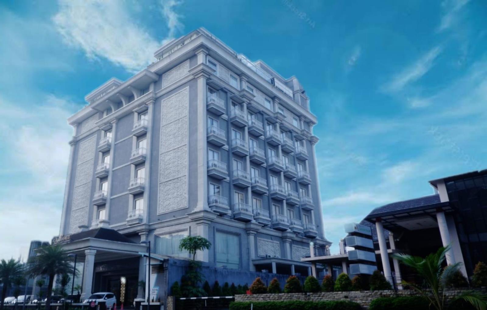 The Grantage Hotel & Sky Lounge Serpong Extérieur photo